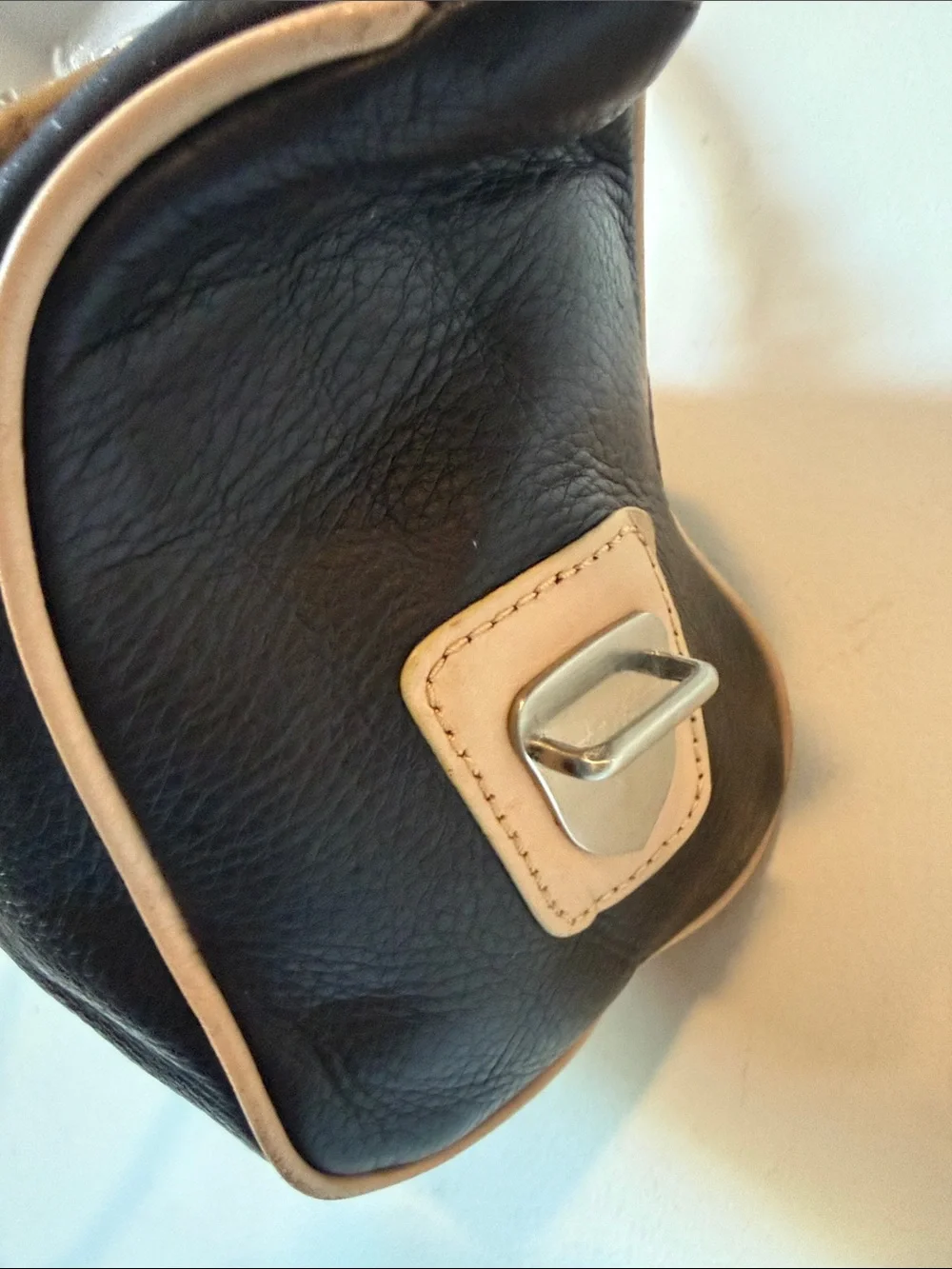 Ann Taylor Vintage #Y2K Dark Brown Leather Duffel with Beige Trim Handbag